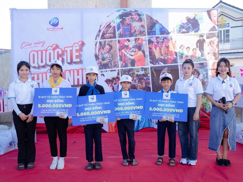 Khởi động lại điện thoại